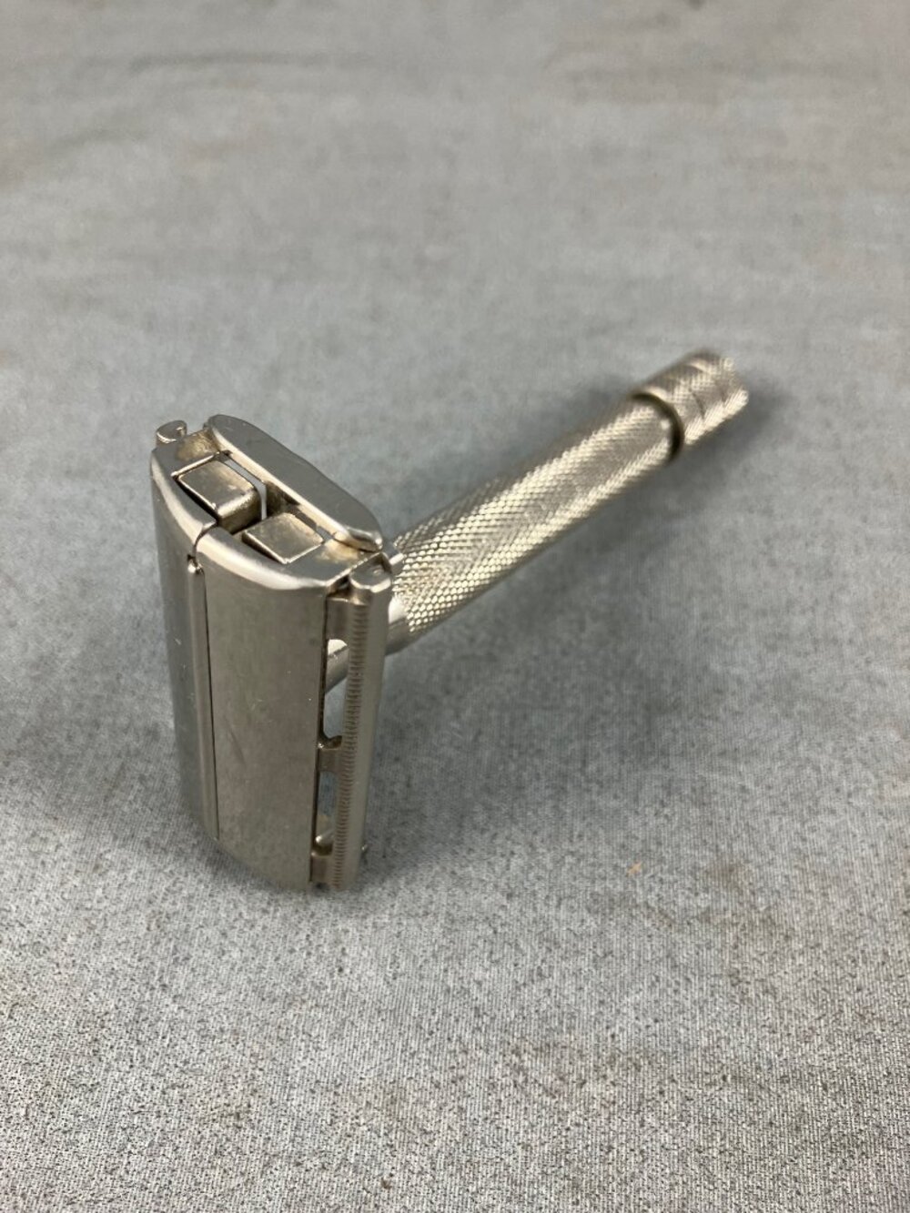 Antique Gillette Rocket Safety Razor Butterfly TTO Brit Pat 430030 England 1950